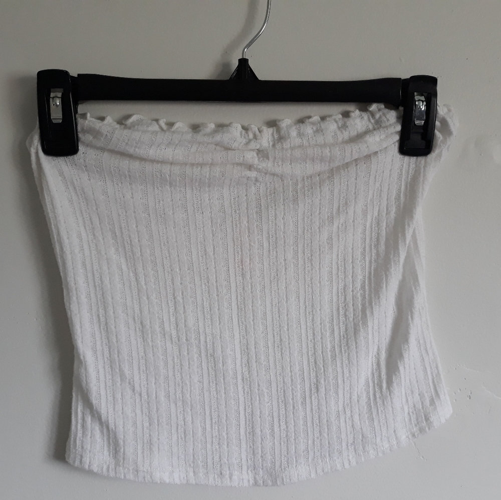 White Knitted Ribbed Crop Top